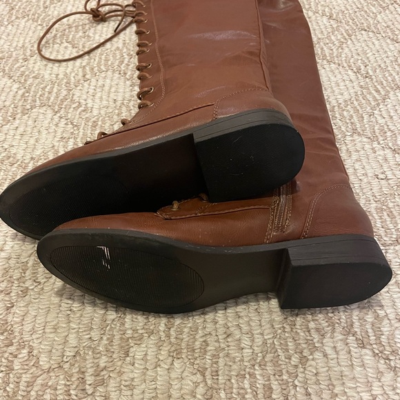 Kasia Laced Boots 🤍 - Picture 3 of 3